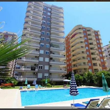 огромный видовой пентхаус у моря Alanya