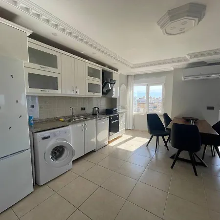 огромный видовой пентхаус у моря Apartment *